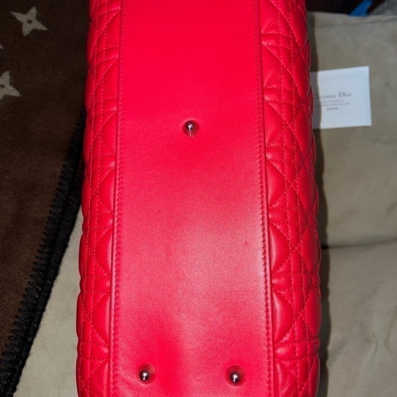 Large red lady Dior. Gorgeous and in excellent condition. - Picture 7 of 8
